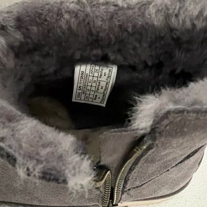 UGG CLASSIC ZIP Color Shade MINI-Color: Shade